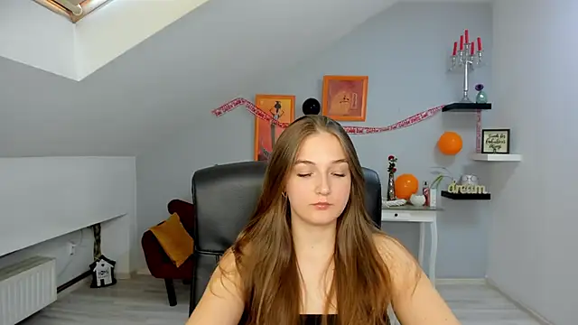 AnneWilsonn online show from October 31, 2025, 12:17 pm