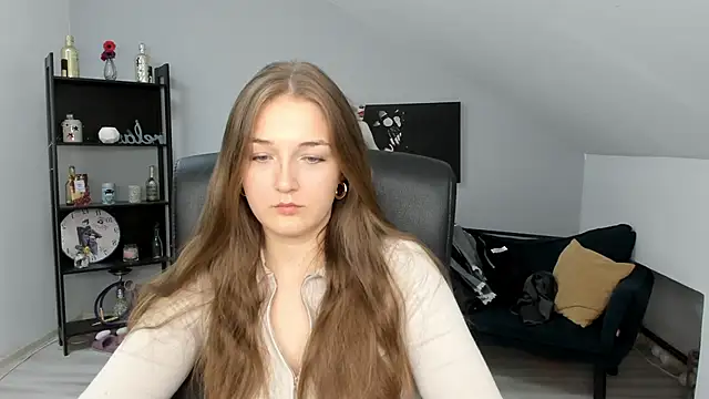 AnneWilsonn online show from November 21, 2025, 4:44 am