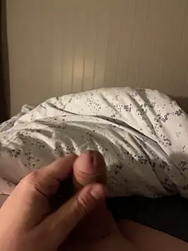 norwaydude36 online show from February 5, 2026, 10:36 pm