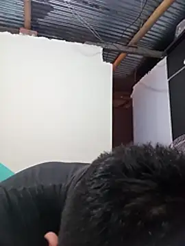 WIlGar1993 online show from December 22, 2025, 2:03 pm