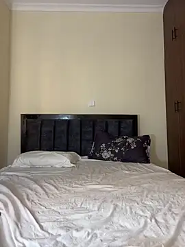 NyahHeat online show from March 17, 2026, 1:36 pm