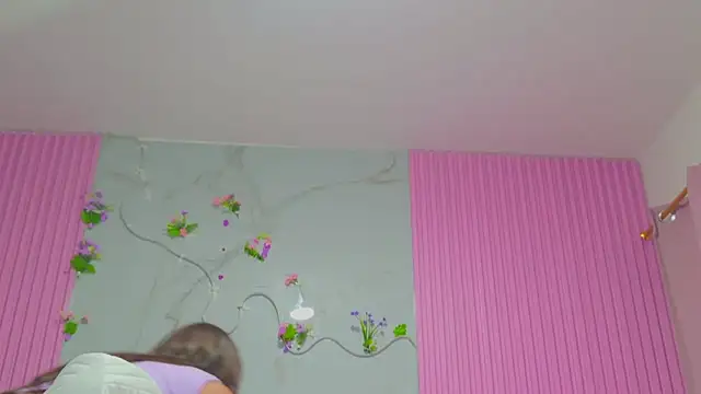 dafne17  online show from March 27, 2026, 12:27 am