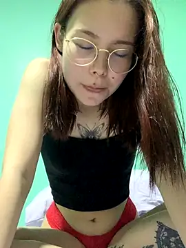 Snapshot of KittyK_at chatting on October 22, 2025, 8:52 pm KittyK at online show from October 22, 2025, 8:52 pm