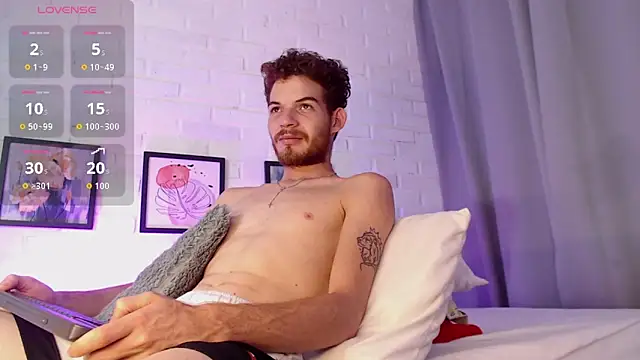 Snapshot of MATEO_HUNTER chatting on April 1, 2026, 5:19 am MATEO HUNTER online show from April 1, 2026, 5:19 am