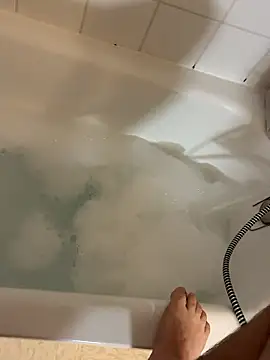 creamydeluxe online show from January 9, 2026, 5:48 pm