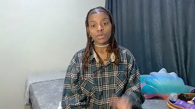 fifiqueen25 online show from March 23, 2026, 7:45 am