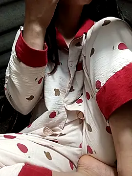 -Kem-01 online show from March 26, 2026, 1:06 pm