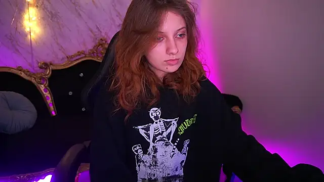 CuteeFoxy online show from January 19, 2026, 2:54 pm