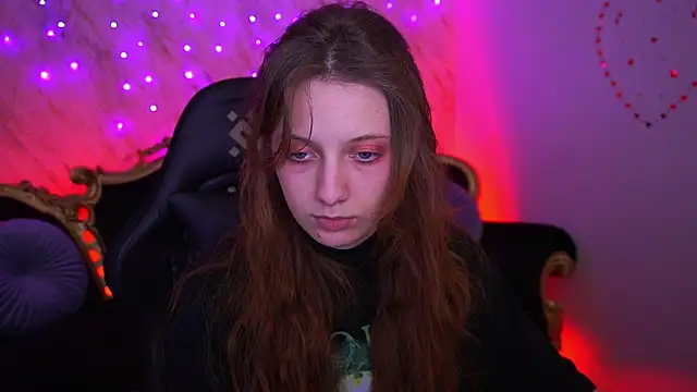 CuteeFoxy online show from February 28, 2026, 2:29 pm