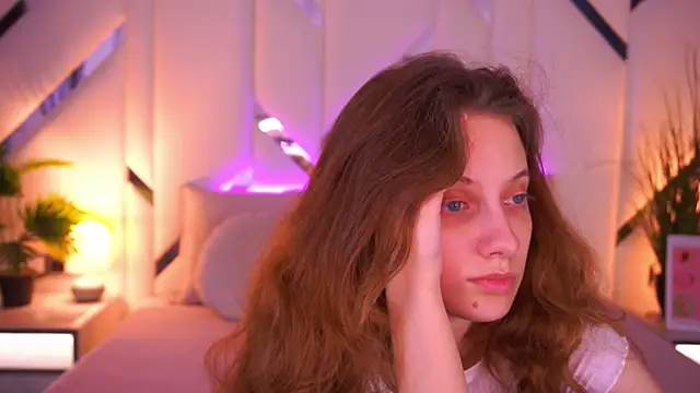 CuteeFoxy online show from March 9, 2026, 1:26 pm