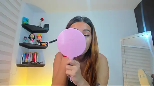 kittyrush  online show from November 16, 2025, 6:08 am