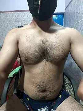 imyoungboymay online show from October 17, 2025, 3:58 pm