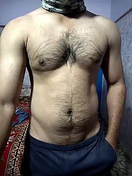 imyoungboymay online show from November 15, 2025, 6:11 am