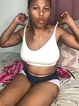 Bubbles156 online show from January 15, 2026, 5:38 pm