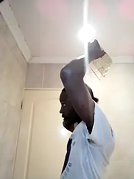 Snapshot of Hardeikbu chatting on October 28, 2025, 8:44 pm Hardeikbu online show from October 28, 2025, 8:44 pm