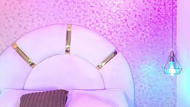 Snapshot of emmy_rose25 chatting on December 22, 2025, 11:51 am emmy rose25 online show from December 22, 2025, 11:51 am