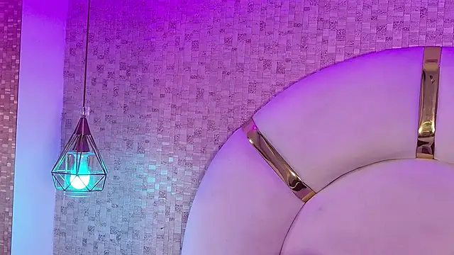 Snapshot of emmy_rose25 chatting on February 5, 2026, 11:48 am emmy rose25 online show from February 5, 2026, 11:48 am