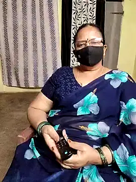 Snapshot of Anasuyatelugu chatting on February 4, 2026, 4:24 pm Anasuyatelugu online show from February 4, 2026, 4:24 pm