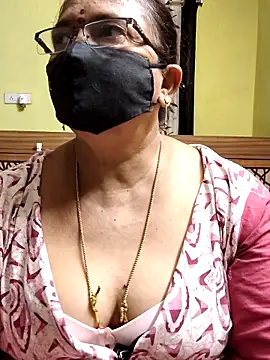 Snapshot of Anasuyatelugu chatting on February 9, 2026, 3:38 pm Anasuyatelugu online show from February 9, 2026, 3:38 pm