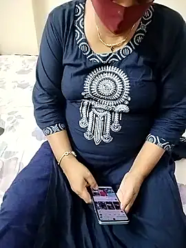 Hot Boude online show from October 21, 2025, 8:42 pm