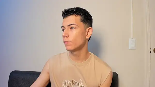 Snapshot of FireGuy_99 chatting on February 12, 2026, 12:44 pm FireGuy 99 online show from February 12, 2026, 12:44 pm