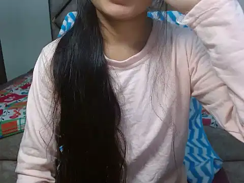Snapshot of spicy_sofiya_- chatting on October 25, 2025, 11:40 am spicy sofiya - online show from October 25, 2025, 11:40 am