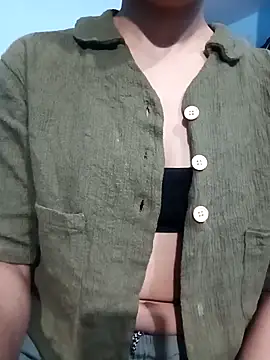 strip queennn online show from November 18, 2025, 6:34 pm