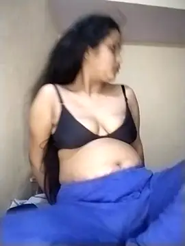 strip queennn online show from January 9, 2026, 6:21 pm