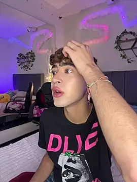 JustinCastiblanco online show from January 9, 2026, 11:24 am