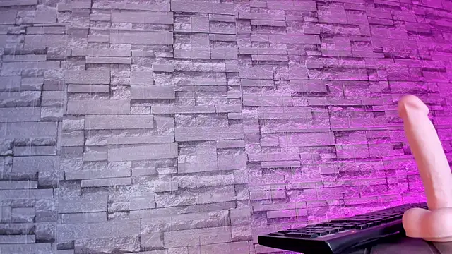 Zamariah online show from November 13, 2025, 3:16 am