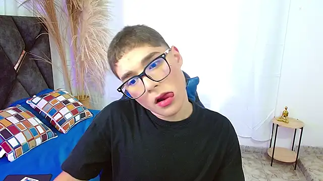 Mattass18 online show from November 15, 2025, 2:02 pm