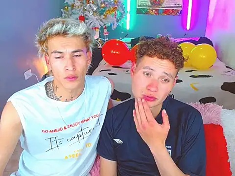 Snapshot of Latin_boysxxxx chatting on November 12, 2025, 5:02 pm Latin boysxxxx online show from November 12, 2025, 5:02 pm