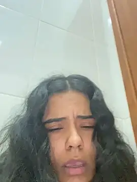 22safadinha69 online show from April 17, 2026, 2:25 am