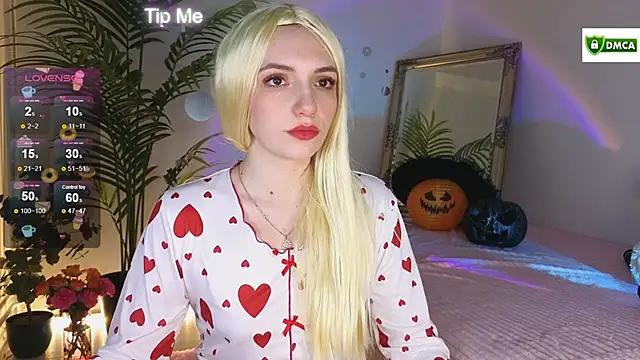 cute cake online show from October 28, 2025, 12:41 pm