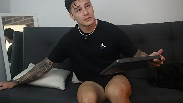 Snapshot of Dominick_walker chatting on February 1, 2026, 10:30 pm Dominick walker online show from February 1, 2026, 10:30 pm