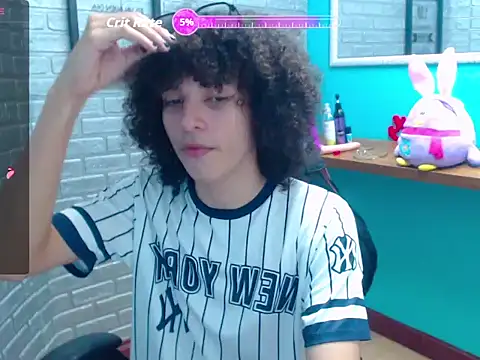 Mike Miiller  online show from December 21, 2025, 6:04 pm