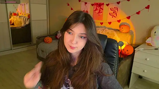 BellaSink online show from November 4, 2025, 5:17 am