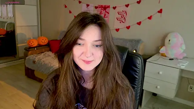 BellaSink online show from November 7, 2025, 5:29 am