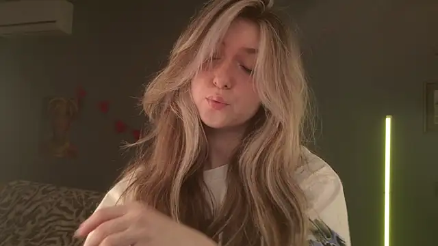 BellaSink online show from April 15, 2026, 6:09 am