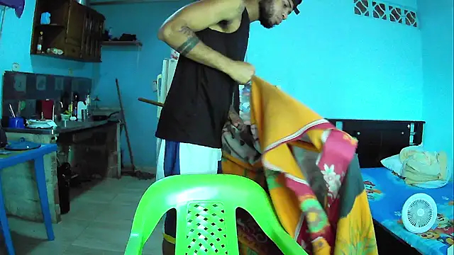 AXionX online show from October 15, 2025, 3:23 pm