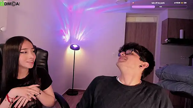 Mikeyvioleta  online show from April 21, 2026, 3:13 am