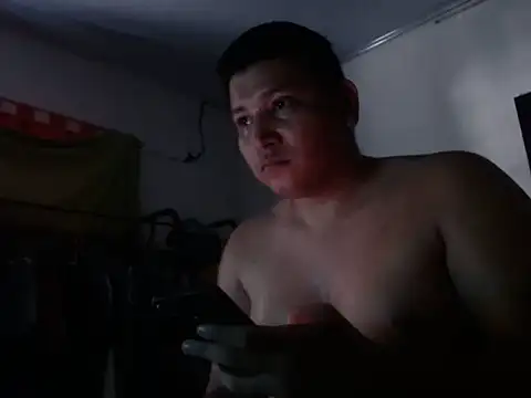 Snapshot of Jeronimo_08 chatting on October 16, 2025, 8:32 pm Jeronimo 08 online show from October 16, 2025, 8:32 pm