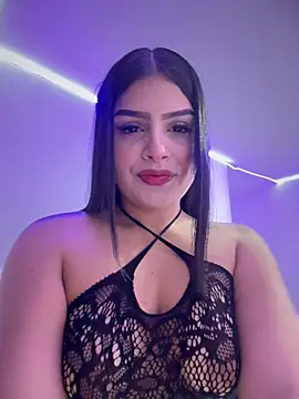 Snapshot of Lucianacuoper chatting on October 29, 2025, 3:53 am Lucianacuoper online show from October 29, 2025, 3:53 am