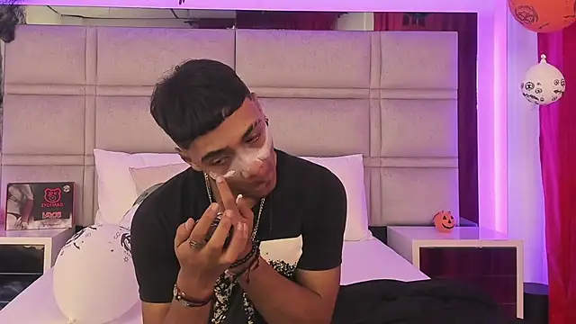 SweetAndSinful online show from November 1, 2025, 4:36 am