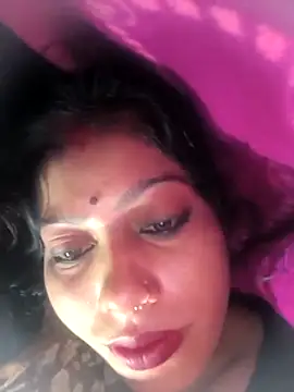 Snapshot of Ragni_bhargav chatting on May 1, 2026, 11:31 pm Ragni bhargav online show from May 1, 2026, 11:31 pm