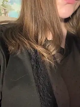 Snapshot of Curvy__Goddess chatting on November 5, 2025, 3:50 am Curvy Goddess online show from November 5, 2025, 3:50 am