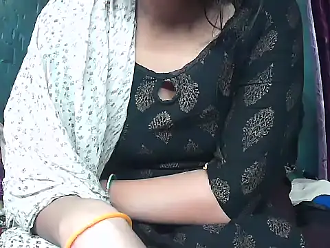 Snapshot of diksha--s chatting on December 20, 2025, 10:06 pm diksha--s online show from December 20, 2025, 10:06 pm