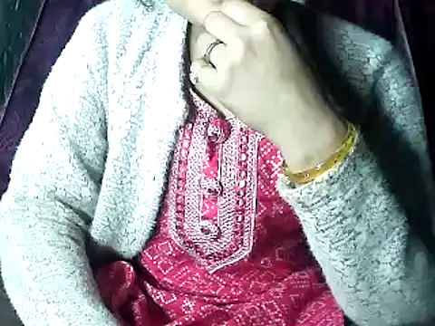 Snapshot of diksha--s chatting on December 23, 2025, 7:28 am diksha--s online show from December 23, 2025, 7:28 am