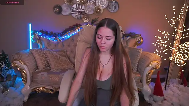 Snapshot of QueenEvieX chatting on December 16, 2025, 7:13 am QueenEvieX online show from December 16, 2025, 7:13 am