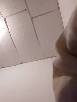 Teressa Love online show from November 8, 2025, 5:12 pm